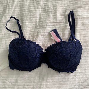 VS Pink Lace Push Up Bra